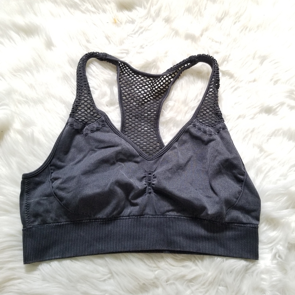 Pro Fit Seamless Racerback Sports Bra Medium
